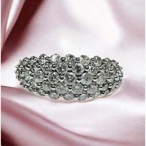 10K Gold- 1 Carat T.W. Diamond Ring -Size 7- White Gold -Cluster Pave Ring -3.1g